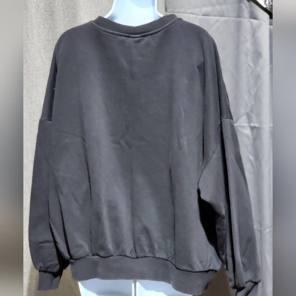 🌼7/13 SOLD•H&M Rolling Stones Mouth Black Pullover Sweater Large - Picture 4 of 5